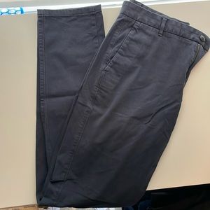 Everlane Uniform Slim Fit 32x34 chinos